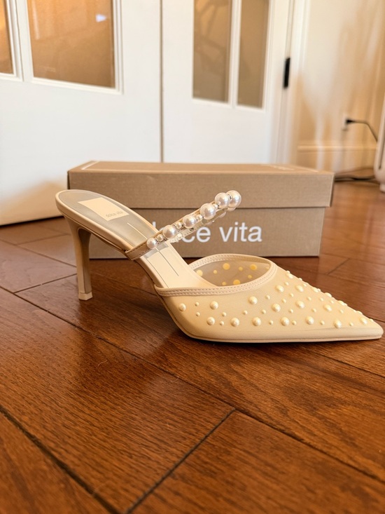 BRAND NEW, NEVER WORN Dolce Vita Katik Pearl High Heel - Ivory Mesh - Picture 6 of 9